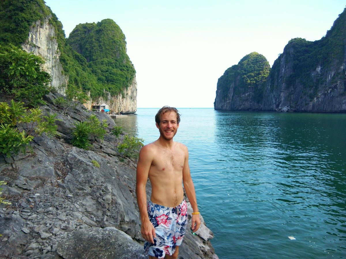 Anh Thuan Hotel 1 Cat Ba Island Eksteriør bilde