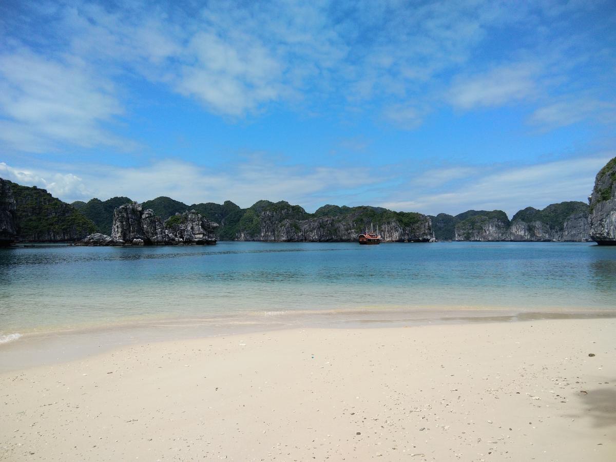 Anh Thuan Hotel 1 Cat Ba Island Eksteriør bilde