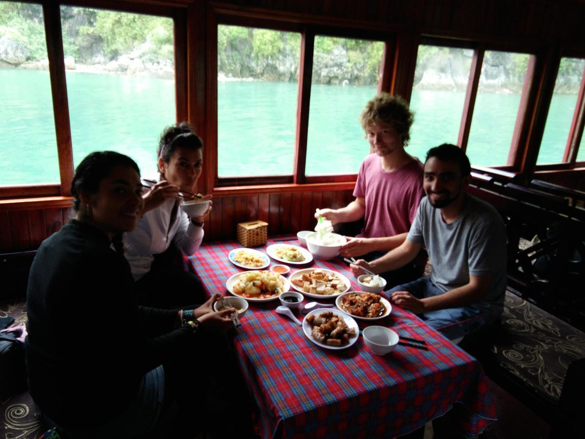 Anh Thuan Hotel 1 Cat Ba Island Eksteriør bilde